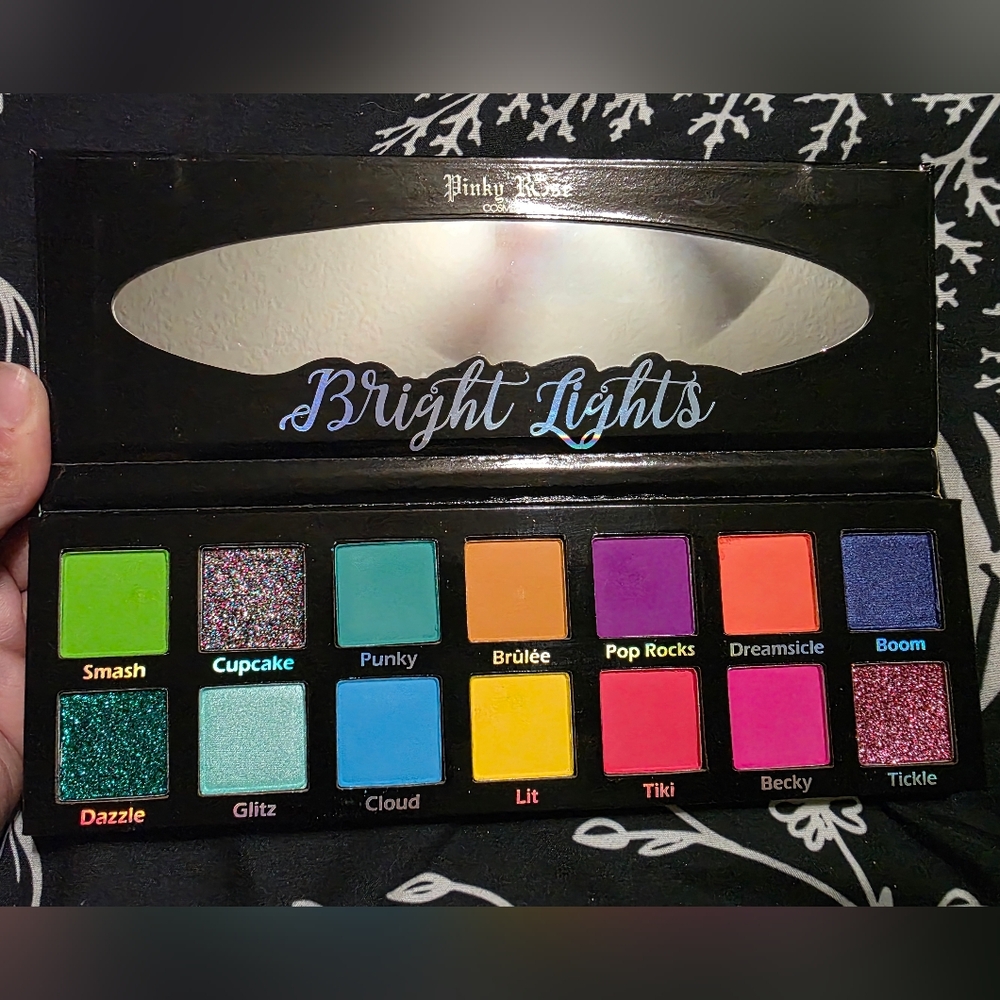 Pinky Rose Cosmetics Bright Lights Eye Shadow Palette